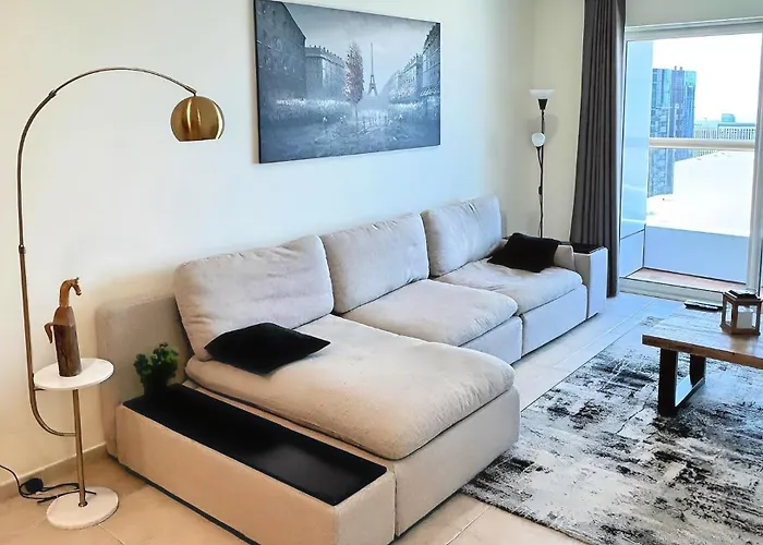 Stunning 1 Bedroom Apartment In Dubai Marina