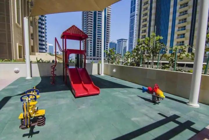 Stunning 1 Bedroom In Marina * Dubai