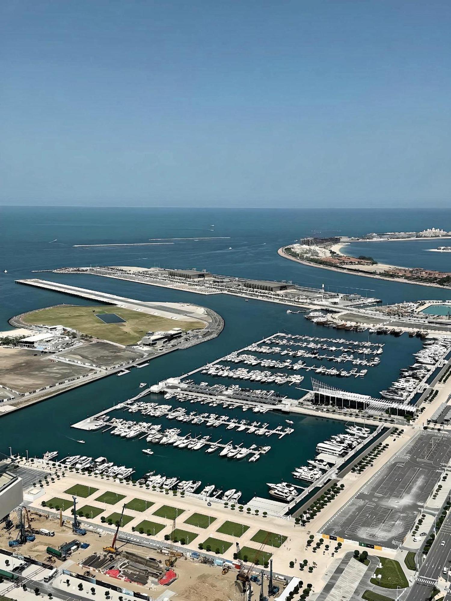 Stunning 1 Bedroom In Marina Apartment Dubai